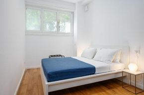 Hemeras Boutique Homes : 3 apartments in center